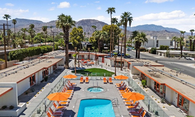 Palm Desert Hotel | Mojave Resort - Adults Only