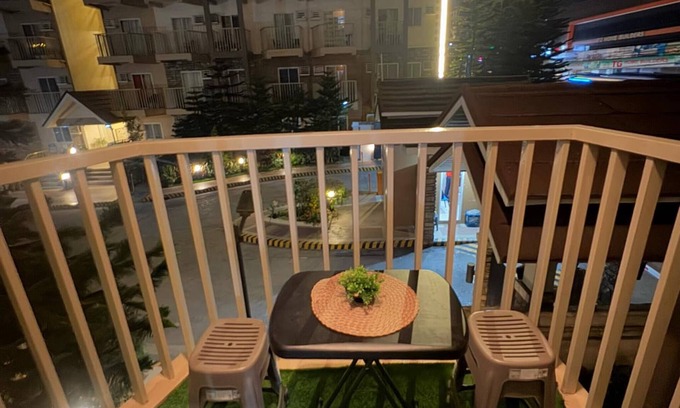 Baguio Condominio | Moldex Baguio with Balcony Wifi Netflix Near City
