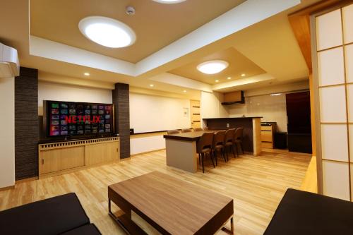 Minami Apartamento | MolinHotels702-札幌市定山渓天然温泉に紅葉シーズン到来-K-beds1&W-beds3