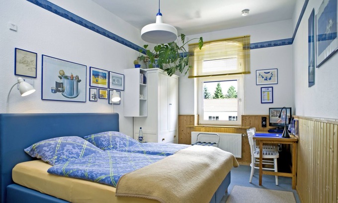 Oststadt/Stadtfeld Cama Y Desayuno | Moltkestrasse 89 habitación doble con "vista al jardín"