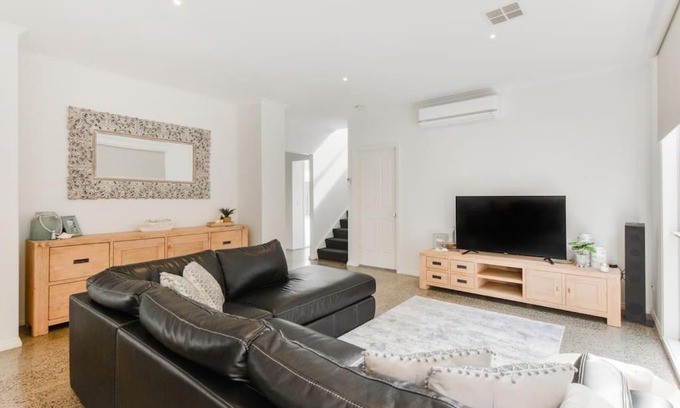 Capel Sound Apartamento | Moments from the Beach