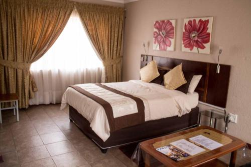 Mahikeng Casa | mommys guest house