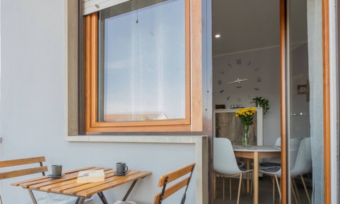 Cavoretto Apartamento | Moncalieri Bright Apartment by Wonderful Italy