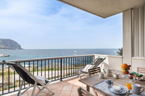 Addaura Apartamento | Mondello in Terrazza by DomuSicily