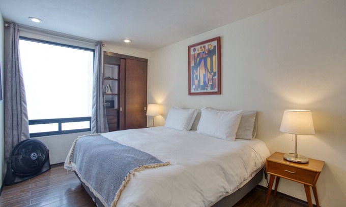 Escandón Apartamento | Beautiful 2King Size Bedroom in Condesa, Mexico City.