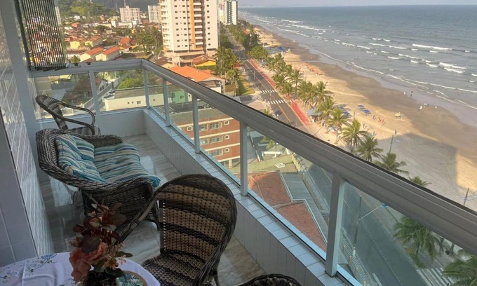 Mongagua Apartamento | Mongaguá com vista para o Mar pé na areia