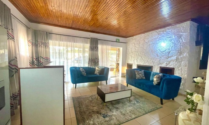 Harare Casa | Mongi Guest House