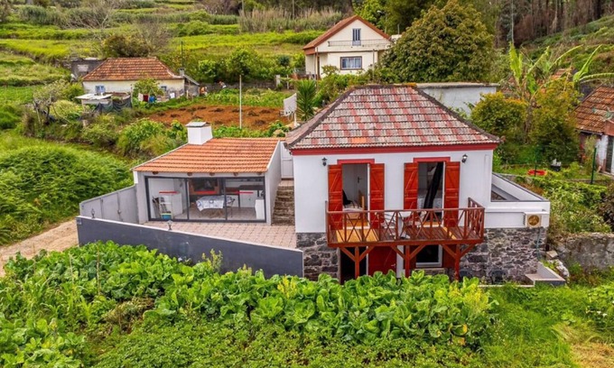 Porto Moniz Casa | Moniz Ocean Escape | BBQ | Near Porto Moniz Pools