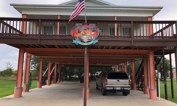 Grand Isle Casa | Camp Monkey Business