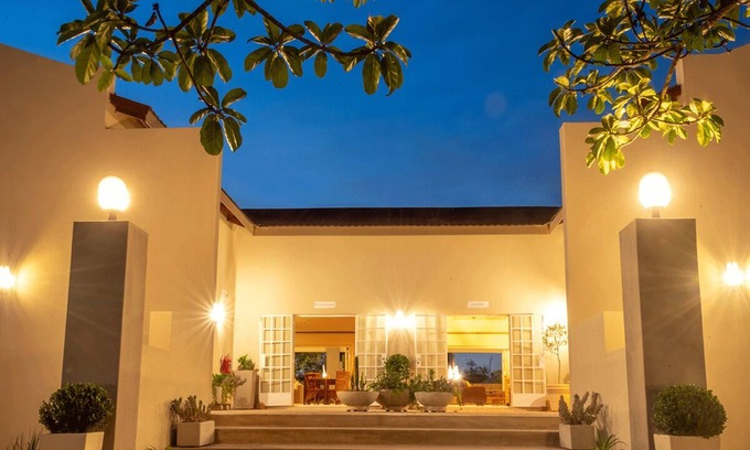 White River Casa | Monkey Thorn Guest Lodge