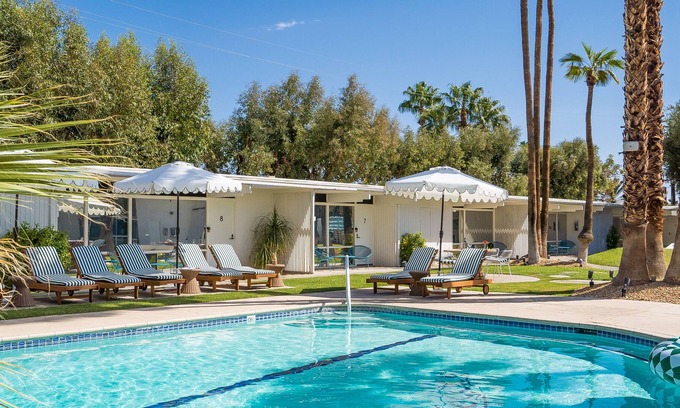 Racquet Club South Casa | Monkey Tree Hotel 16 by Avantstay Stylish Hotel in Palm Springs w/ Pool!