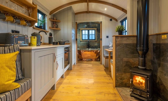 Great Witley Cabina | Monkwood Shepherd’s Hut