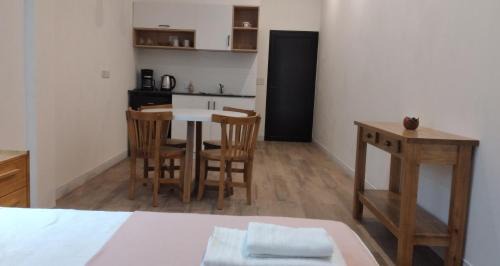Concordia Apartamento | Monoambiente céntrico con cochera Aloj URQUIZA