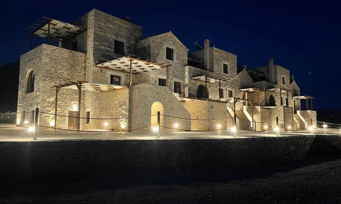 Omales Apartamento | Monodendri Suites