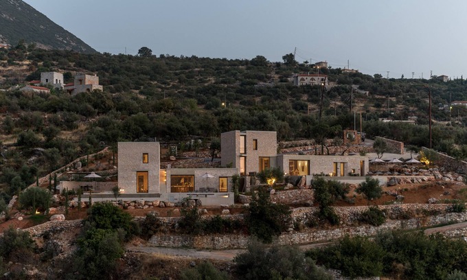 Lefktron Villa | Monolithoi Villas Mani