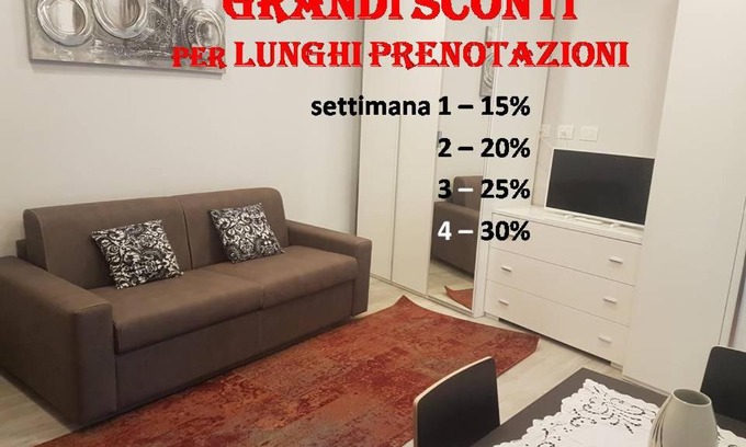 Verbania Apartamento | Monolocale piano terra direttamente sul lago