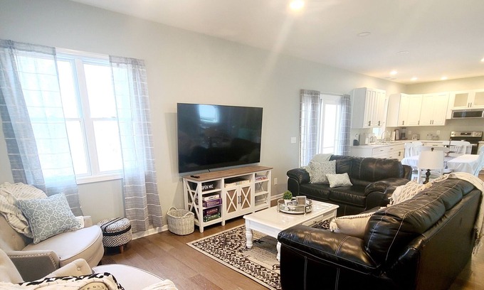 Lake Michigan Beach Casa | Monroe House - 2 Minute Drive to Lake Michigan ● Pet Friendly ● Beach Access