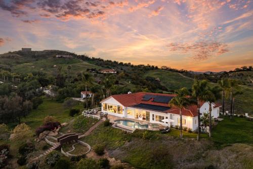Fallbrook Casa | Monserate Wine Country w Infinity Pool Views