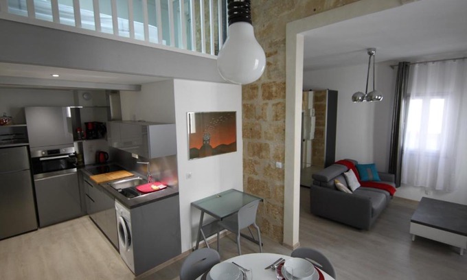 Ecusson Apartamento | Montcalm climatisé en plein Écusson