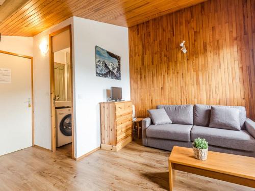 Montchavin Apartamento | Montchavin: Studio cabine rénové équipé 3/4 pers, parking, proche pistes et commerces - FR-1-329-17