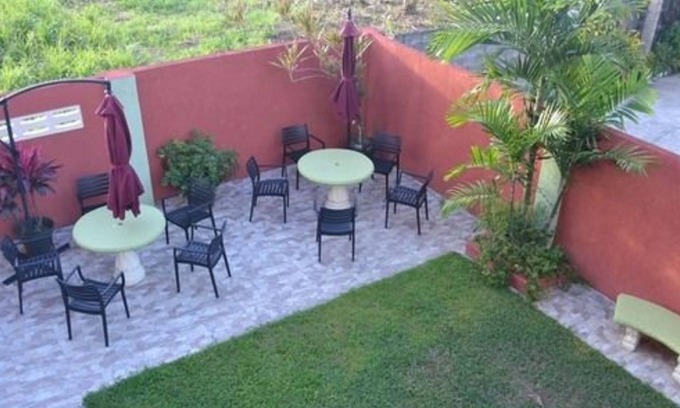 Piarco Cama Y Desayuno | Montecristo Inn