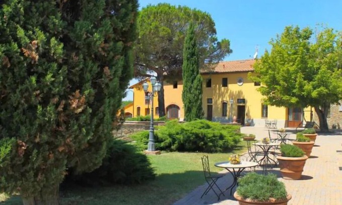 Capraia e Limite Apartamento | Montereggi by Interhome