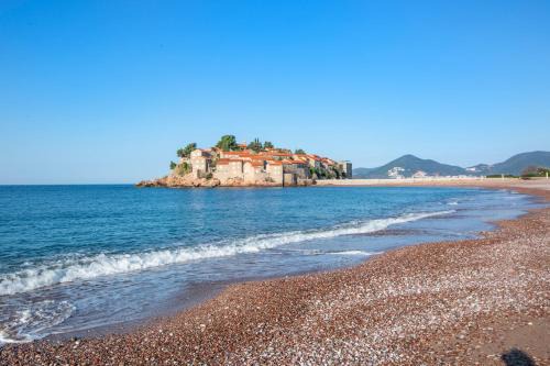 Sveti Stefan Apartamento | Montesan Luxury Apartment Beach Front
