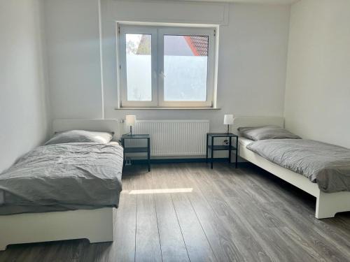 Oberhausen-Rheinhausen Casa | Monteur- und Arbeiterunterkunft Adlerstraße