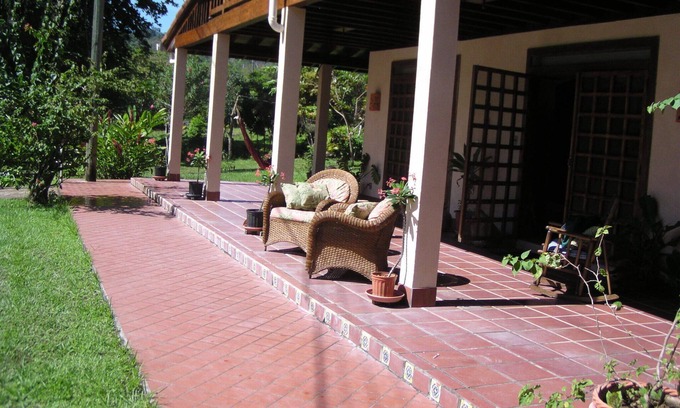 Montezuma Casa | VILLA DE PLAYA MONTEZUMA CON PISCINA Y BARBACOA A SOLO MINUTOS A PIE DE LA CIUDA