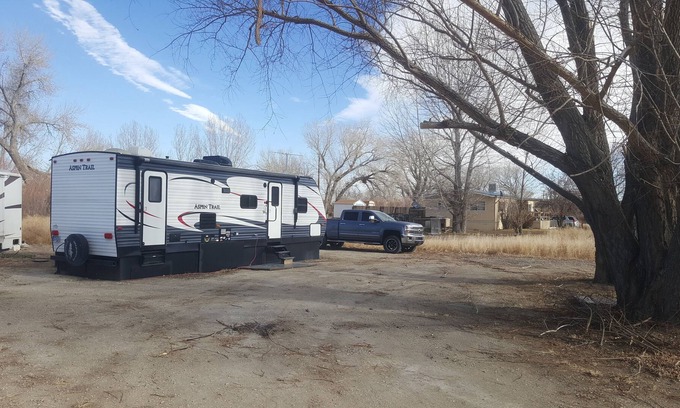 Lyon County Alquiler De RV | Monthly Trailer / Motor Home parking available