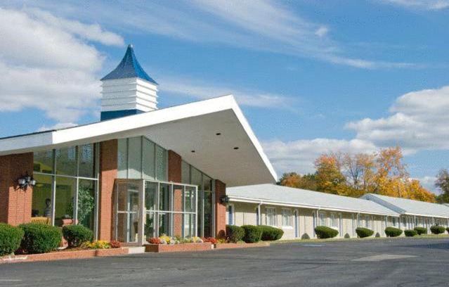 Natick Hotel | Monticello Inn- Framingham/ Boston