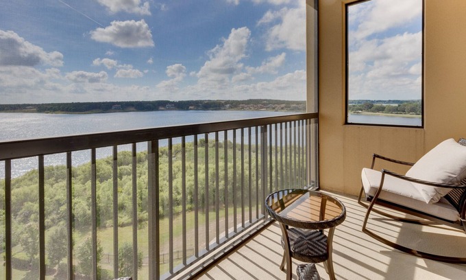 Montverde Condominio | Montverde Condo w/ Pool Access & Lake Views