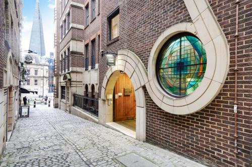Bridge Apartamento | Monument Serviced Apartments by LovelyStay