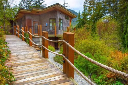 Madeira Park Casa | Moon Dance Perch