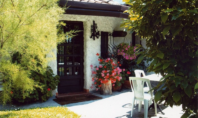 Massarosa Casa | Moon Nest - Apartment in villa, 10 min from the sea private garden pool