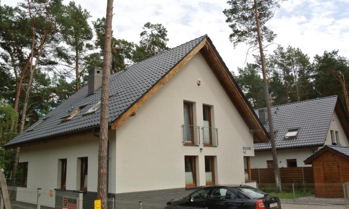 Lukecin Casa | Moon