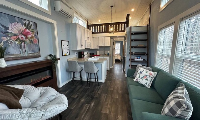 Mentone Casa | Moon River Mentone 2-A Riverfront Tiny Home