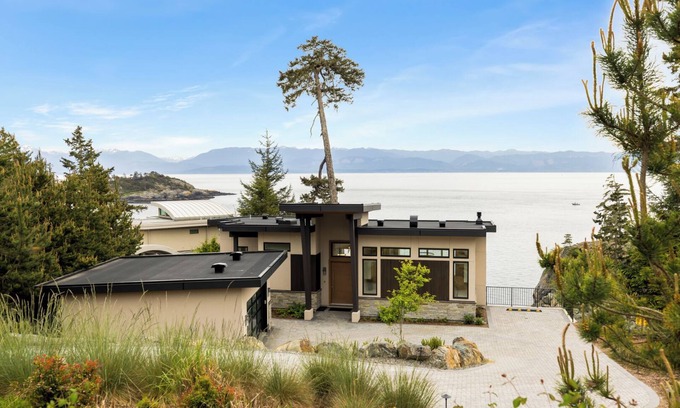 Sooke Casa | Moonlight Bay Hideaway