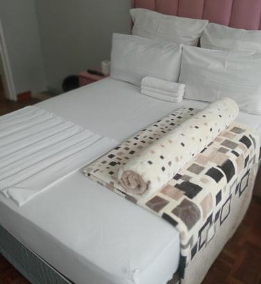 Boksburg Casa | Moonlight Guesthouse - Boksburg