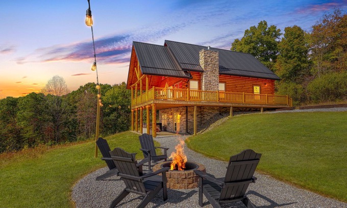 Logan Cabina | Moonlight Meadow cabin at Trickle Creek at Hocking Hills