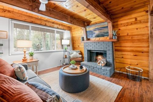 Moonridge Apartamento | Moonridge Manor Modern, Cozy Retreat with Hottub!