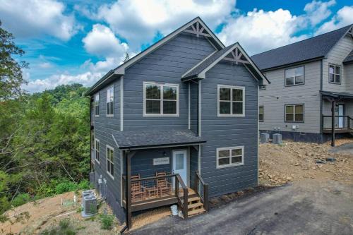 Sevierville Casa | Moonwalking Bear- Perfect Fall Cabin Stay