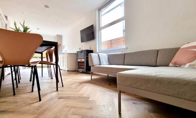 Splott Apartamento | Moorland House by Switchback Stays