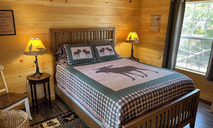 Franklin Cabina | Moose Cabin in Eastbrook close to Acadia National Park