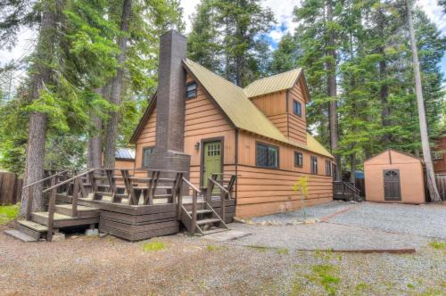 Tahoma Casa | Moose Manor w BBQ Near Tahoe Hiking