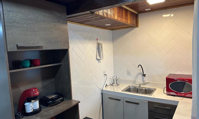 Carianos Apartamento | Moradas Desterro, próximo ao aeroporto 03