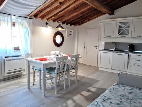 Castagneto Carducci Apartamento | Moraiolo Podere le Bozze con piscina WI-FI