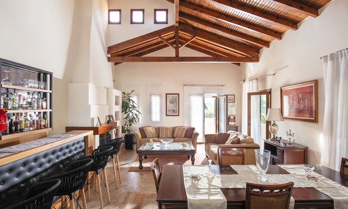 Alepou Villa | Moraiti House - 4 BR espaciosa Villa *****