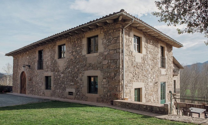 La Vall d'en Bas Otro | Mas Toralles - Masia Rural