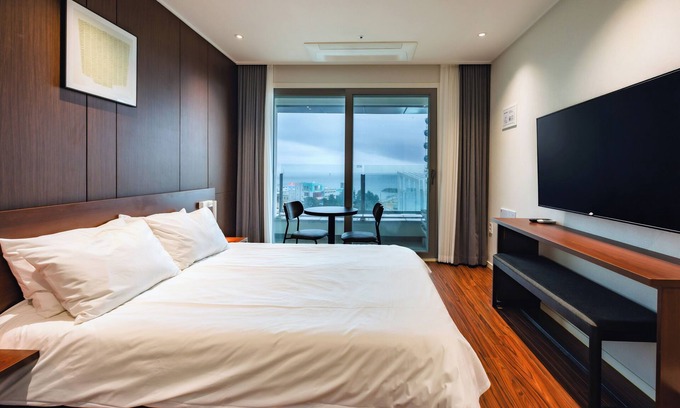 Sokcho Hotel | MORETHANSCBEACH